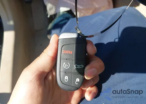 2013 Chrysler 300 Motown z USA, uszkodzony, nr VIN 2C3CCAAG2DH508532